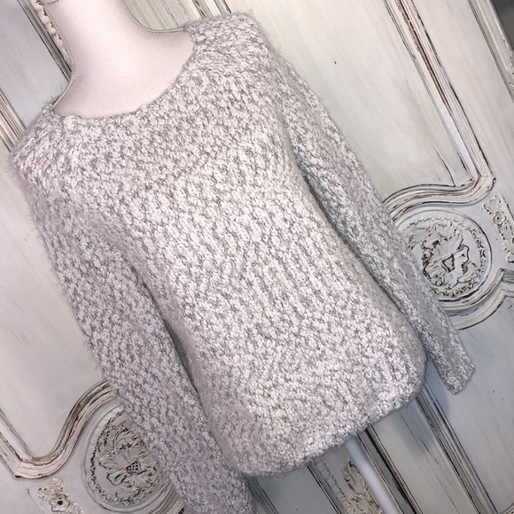 Buffalo Softest Eyelash Yarn in White and Soft Gray Long Sleeve Popover Sweater - Picture 2 of 12